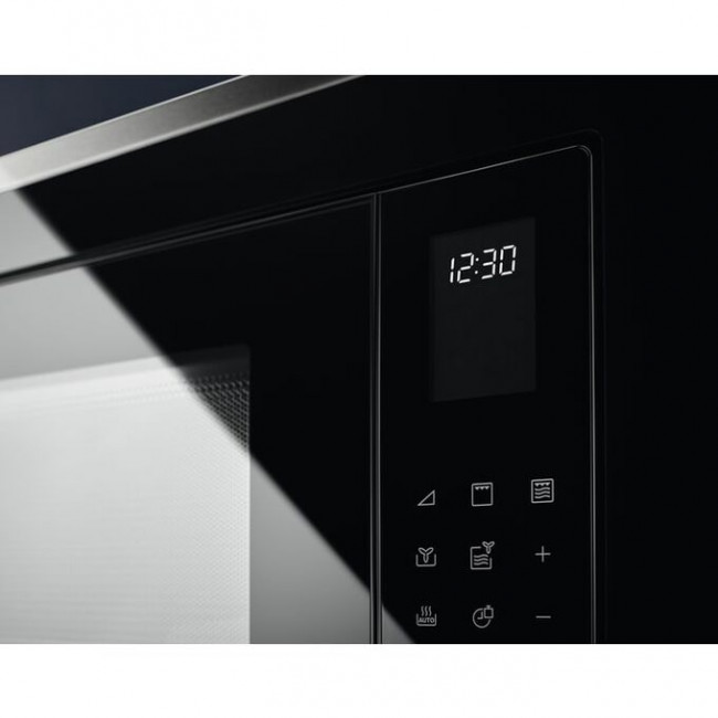 Встраиваемая микроволновая печь ELECTROLUX LMS4253TMX черный/нерж