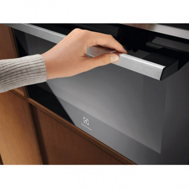 Встраиваемая микроволновая печь Electrolux EVM8E09X черный/нерж Встраиваемая микроволновая печь Electrolux EVM8E09X черный/нерж