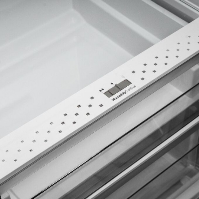 Встраиваемый холодильник DeLonghi DLI 17SE Marco Встраиваемый холодильник DeLonghi DLI 17SE Marco