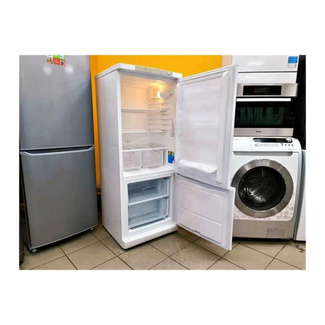 Холодильник Indesit ES 15 A 2-хкамерн. белый Холодильник Indesit ES 15 A 2-хкамерн. белый