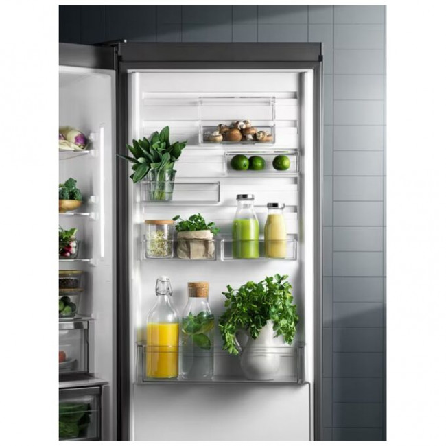 Встраиваемый холодильник Electrolux ENT6ME19S белый 2-хкамерн. Встраиваемый холодильник Electrolux ENT6ME19S белый 2-хкамерн.