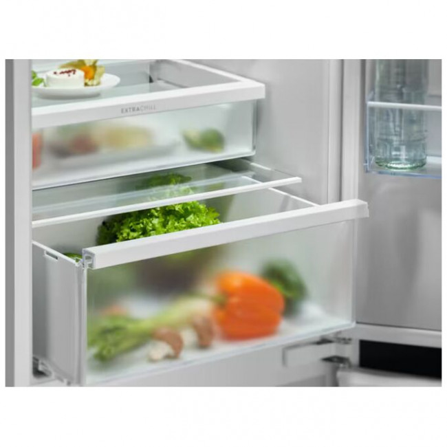 Встраиваемый холодильник Electrolux ENT6ME19S белый 2-хкамерн. Встраиваемый холодильник Electrolux ENT6ME19S белый 2-хкамерн.