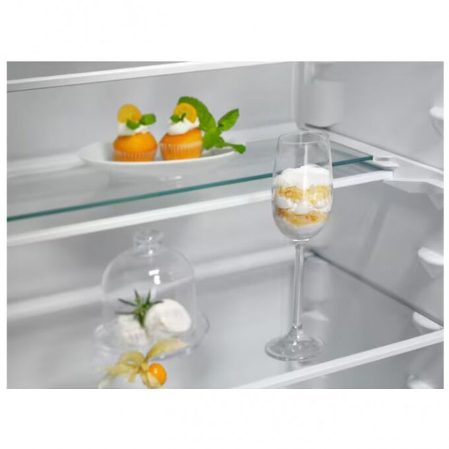 Встраиваемый холодильник Electrolux ENT6ME19S белый 2-хкамерн. Встраиваемый холодильник Electrolux ENT6ME19S белый 2-хкамерн.