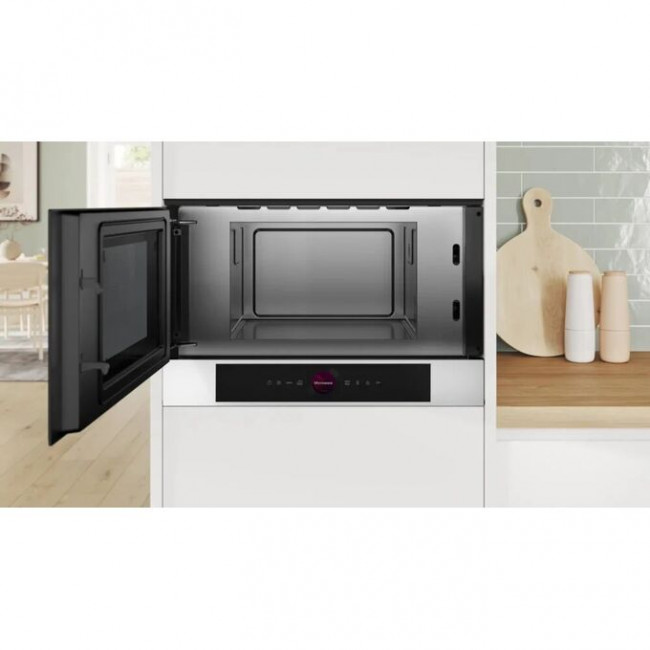 Встраиваемая микроволновая печь BOSCH BFL7221W1 белый 900Вт, 5 режимов, инвертер, 21 л, петли слева Встраиваемая микроволновая печь BOSCH BFL7221W1 белый 900Вт, 5 режимов, инвертер, 21 л, петли слева