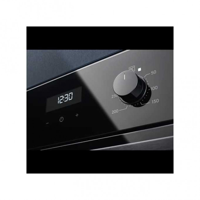 Духовой шкаф ELECTROLUX EOD5H70BZ