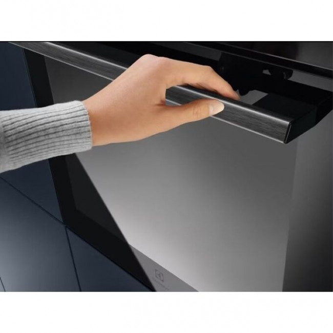 Духовой шкаф Electrolux EOD6P77WZ Духовой шкаф Electrolux EOD6P77WZ