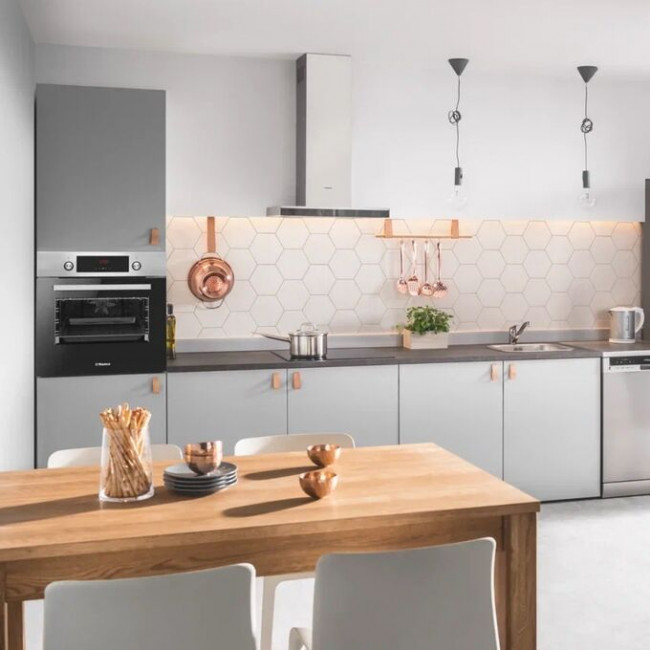 Духовой шкаф Hansa BOEI68401