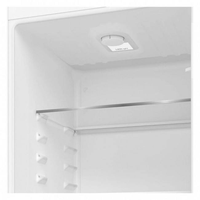 Встраиваемый холодильник HOTPOINT HBH 18 белый