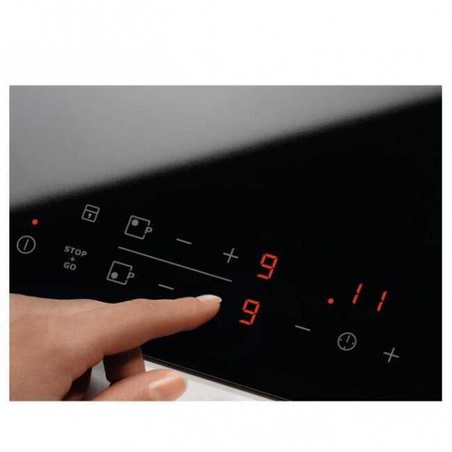 Варочная поверхность Electrolux EHF6342XOK черный