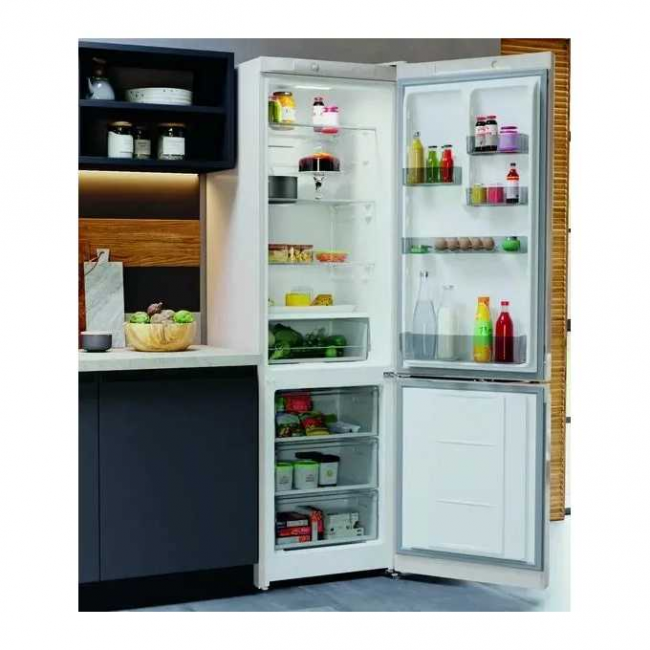 Холодильник Hotpoint HT 4200 AB 2-х камерн. мраморный