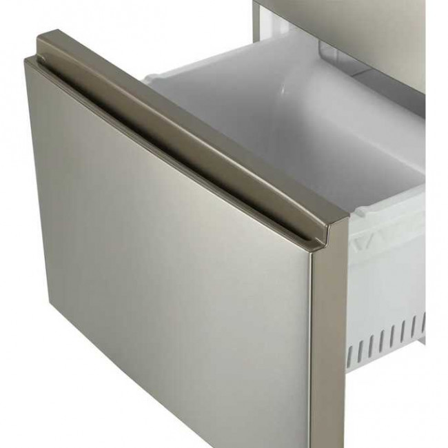 Холодильник Hyundai CM40043F нерж 3-хкамерн. Холодильник Hyundai CM40043F нерж 3-хкамерн.