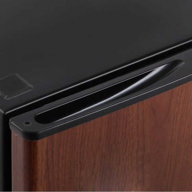 Мини-холодильник TESLER RC-73 Wood Мини-холодильник TESLER RC-73 Wood