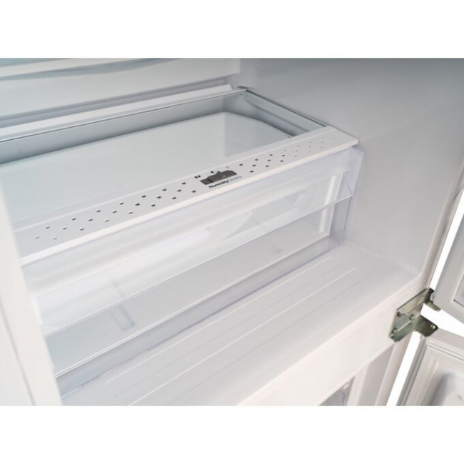 Встраиваемый холодильник Schaub Lorenz SLU S445W4M