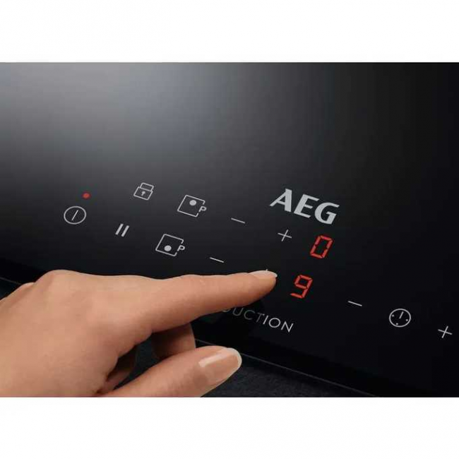 Варочная панель AEG IKB32300CB индукционная черный