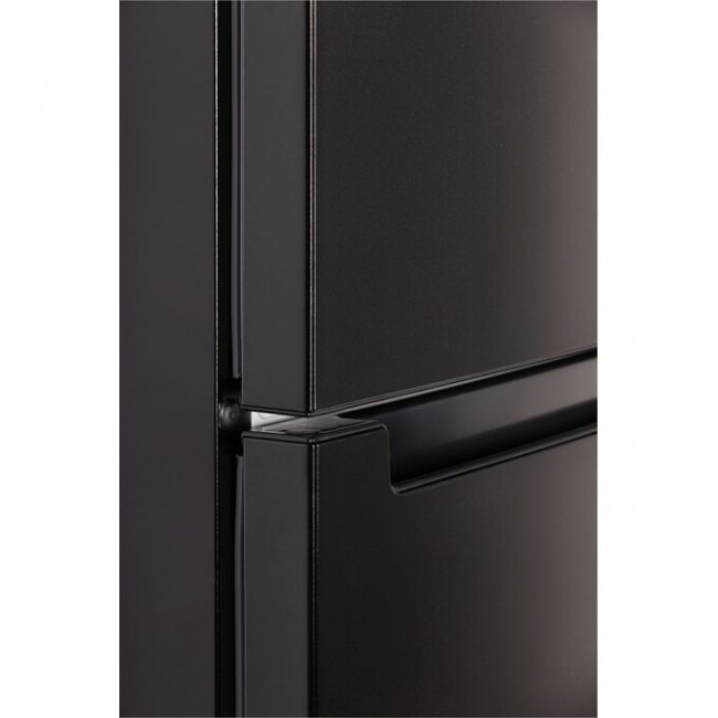 Холодильник Nordfrost NRB 162NF B черный