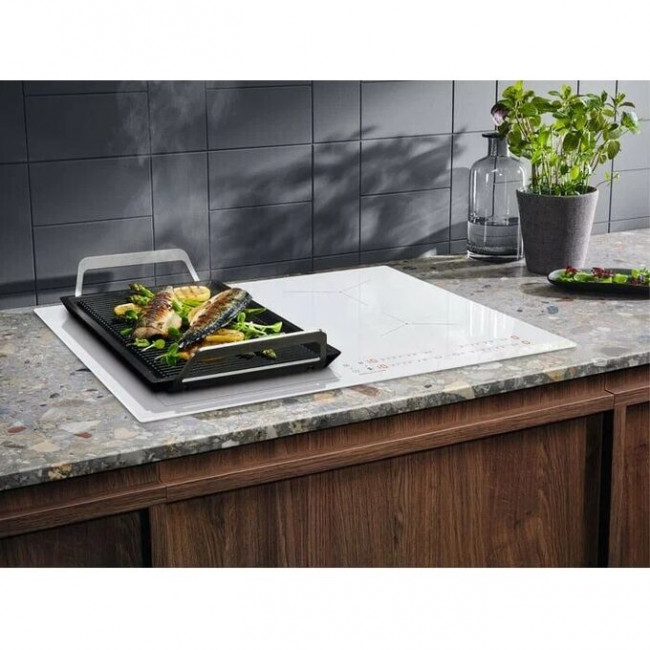 Встраиваемая индукционная панель ELECTROLUX EIV63440BS Встраиваемая индукционная панель ELECTROLUX EIV63440BS